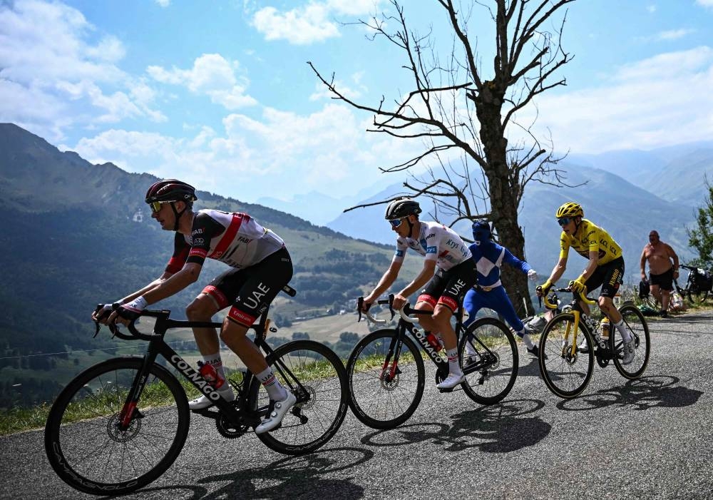 Tour de France: Pogacar edges Vingegaard in thrilling Pyrenees battle ...