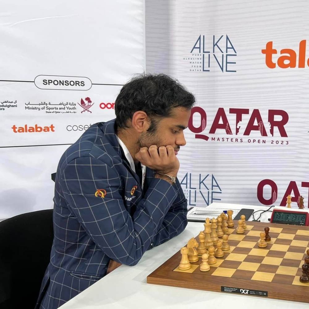 Arjun Erigaisi blunders his entire rook to miss out on tiebreaks to win the  Qatar Masters : r/chess